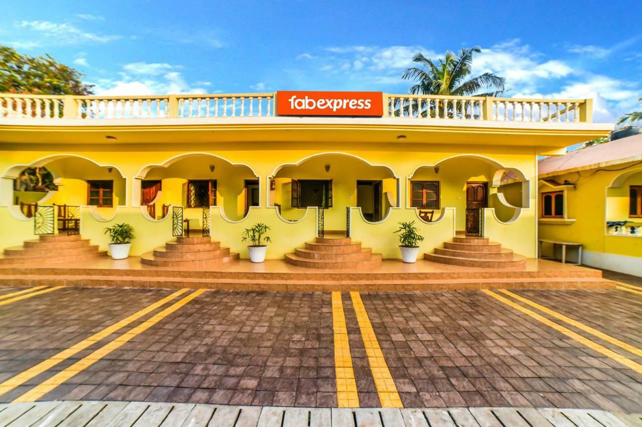 Fabhotel Yoyo Cottage With Pool - Nr Chapora Fort Вагатор Екстериор снимка